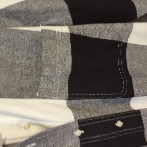 Ann Taylor Loft Flannel Top NWT Size Large - Picture 5 of 9